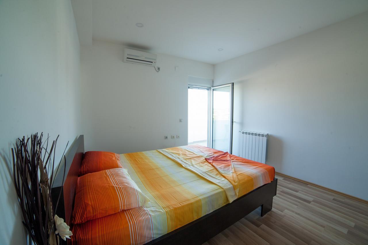 Apartments Rex Ulcinj Buitenkant foto